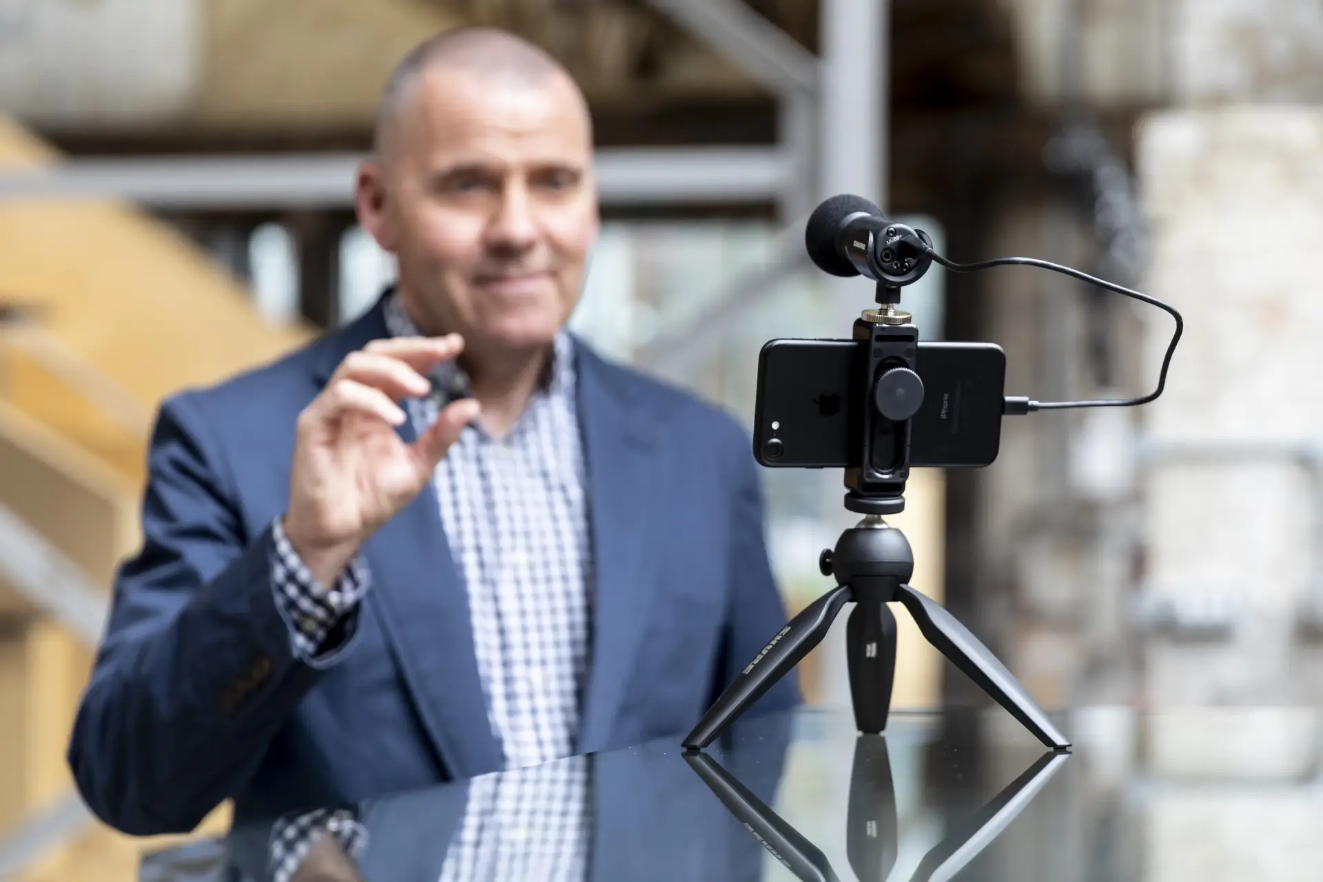 Getting Better Sound Quality in Mobile Phone Video Recording Using a plug in microphone to enhance mobile phone sound quality